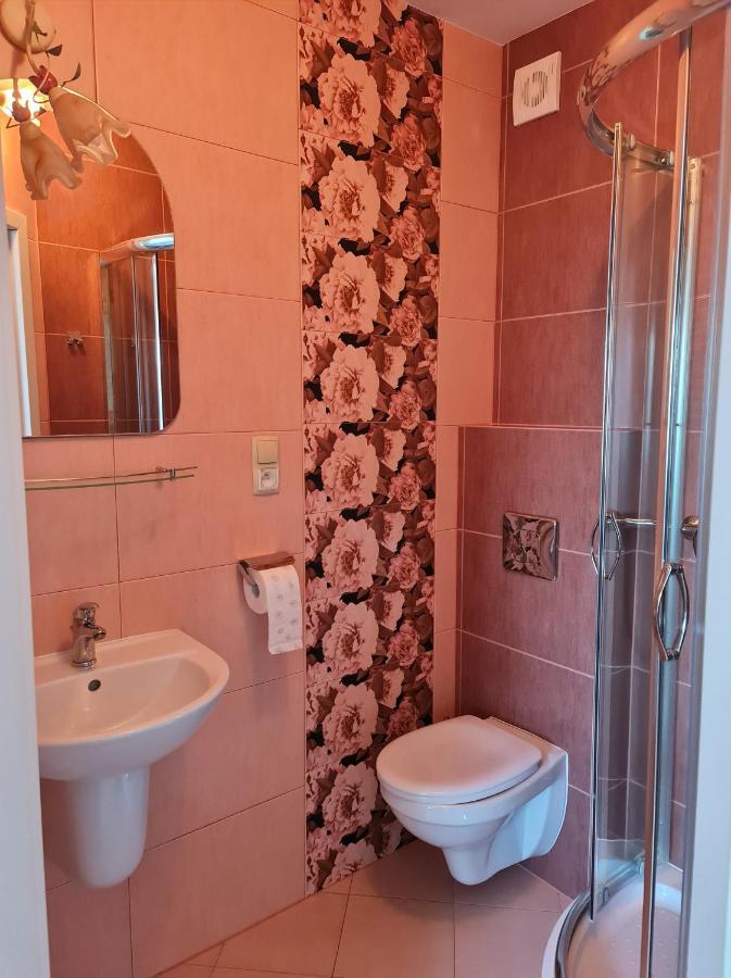 Koga Pokoje Goscinne Łeba Extérieur photo
